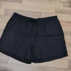 UNIQLO ユニクロ　リラコ ブラック 3XL ショートパンツ