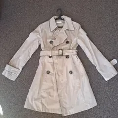 最終値下げ!!　訳あり　ベルト付きベージュトレンチコート