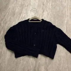 ネイビー ケーブルニット クロップドセーター