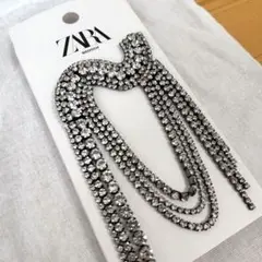 ZARA　ビジューブローチ