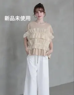 【新品未使用】myu フラワーブーケTシャツ　ベージュ