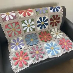 ＊マーガレットのマルチカバー、ベットカバーに＊ハンドメイド、グラニースクエア マーガレットのマルチカバー、ベットカバーに＊ハンドメイド、グラニー