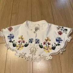 Chesty つけ襟 フラワー刺繍 ホワイト