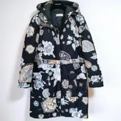 新品同様❤️レオナール❤️ダウンコート❤️花柄 黒 M～L 38～40
