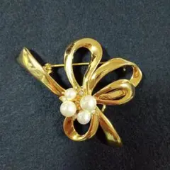 週末セール‼️✨パール　ゴールド　リボンブローチ