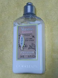 限定 ロクシタンL'OCCITANEヴァーベナゼラニウム ボディローション 乳液のサムネイル