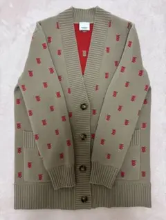 【値下げしました‼️】BURBERRY ロゴ刺繍 厚手 カーディガン長袖
