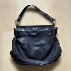 FURLA フルラ レザー ショルダーバッグ ブラックのサムネイル