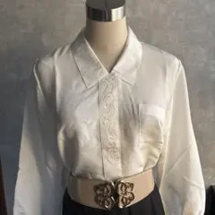 古着　ヴィンテージ 刺繍ブラウス　　レトロ　used ビンテージ　希少