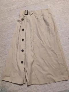 NATURALBEAUTYBASIC　ベージュ ボタン付き フレアロングスカート