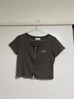 SPINNS フロントジップ ショート丈トップスのサムネイル