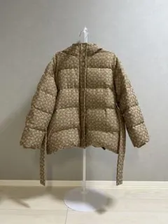【即日発送】 COACH コーチのシグネチャー柄ダウンジャケット