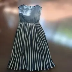 ノースリーブワンピースのサムネイル