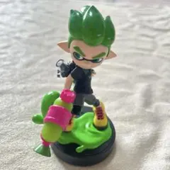 【美品】 スプラトゥーン amiibo ネオングリーン ボーイ フィギュア