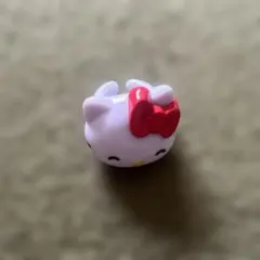 ハローキティ カプセルトイ 指輪 リング　ガチャガチャ