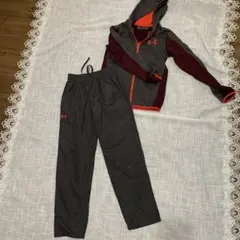 Under Armour フード付きジャケットとパンツセット YLG