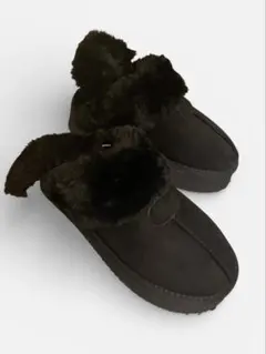 ムートンサンダル　黒