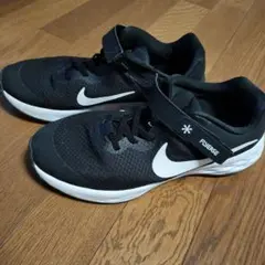 Nike ブラック スニーカー 24.5のサムネイル