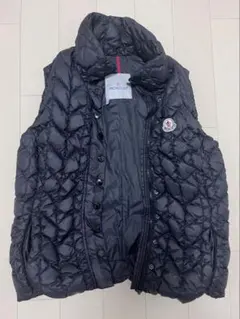 MONCLER ブラック キルティング　ダウンベスト