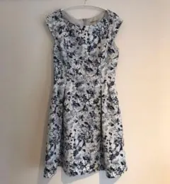 アプワイザーリッシェ　Apuweiser-riche　花柄ワンピース