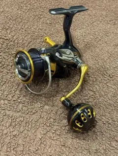 【美品】ダイワ　18レガリス　LT3000-CXH スピニングリール ダイワ18レガリス LT3000-CXHの評価とボディキーパー