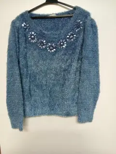 クリーニング済み GU ビジュー付ニット XXL 青