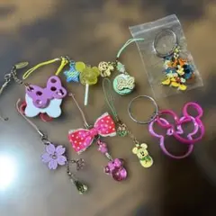 ディズニー　キャラクターキーホルダーセット