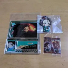 鬼滅の刃　アクリルスタンド　おまけラバーキーホルダー　シール