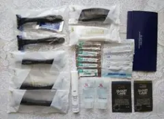 ホテルアメニティ(KAI印シェーバー、シェービングフォーム、ブラシほか)