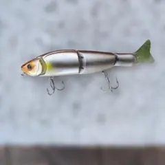 Item thumbnail for item a5ca36a7-0047-4d9e-96c2-b6dfec81f4e8