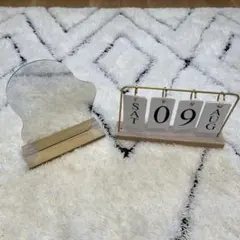 ウェルカムスペース　万年カレンダー　ウェーブミラー