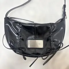 Matin Kim ブラックショルダーバッグ