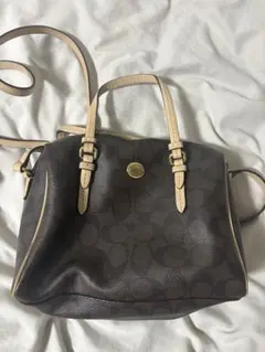 Coach ブラウンレザー ショルダーバッグ