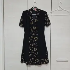黒花柄 半袖 ワンピース ジレ付き