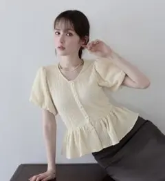 BLUEEAST バルーンスリーブペプラムトップス