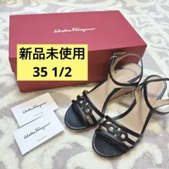 新品未使用付属品あり　フェラガモ　ウェッジソール　サンダル　黒