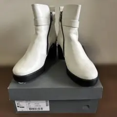 ecco レディースショートブーツ　ホワイト