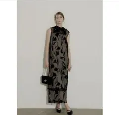 LERURE リルアー　drepe design dress black