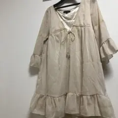 ベージュ  チュニックのサムネイル