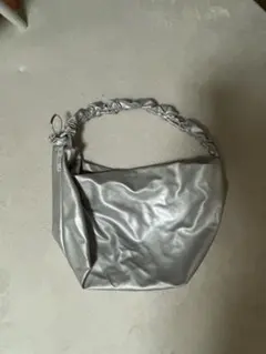 シルバー合成皮革ショルダーバッグ