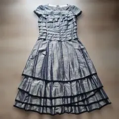 ☆セラビRES RALIQUE☆シャンパングレージュフリルドレスワンピース☆のサムネイル