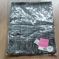 新品未使用品　マフラー　 格子柄 ストール