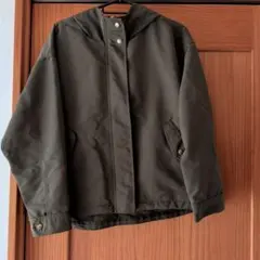 GU フード付きオリーブジャケット