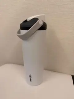 Owala FreeSip（オワラ フリーシップ）ウォーターボトル