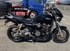 6月中のみYamaha XJR1200 ブラック ネイキッドバイクのサムネイル