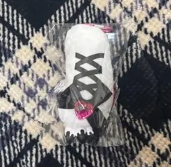 h*6様 グルーミー アームキーホルダー マスコット 白黒