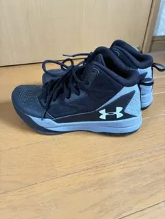 Under Armour バスケットボールシューズ ブラックのサムネイル
