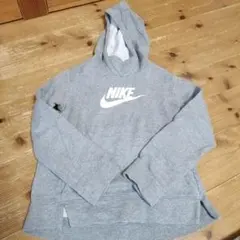 Nike グレー フード付きパーカー S 130？140？
