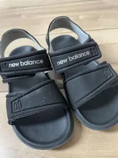 new balance 黒 サンダル　16センチ