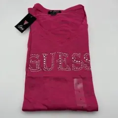 GUESS（ゲス）のラインストーンロゴ付き Tシャツピンク / Lサイズ シアーのサムネイル